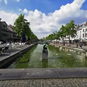 Exclusive Two-level With Private Terrace On The Canal Bruselas