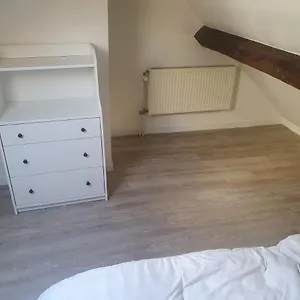 B96 2 Bedrooms Bruselas